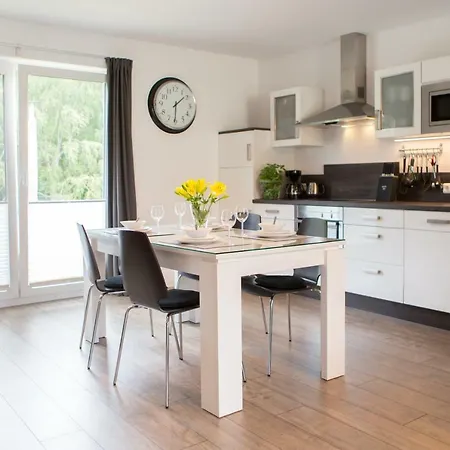 Kuestenwaldblick Mit Privat Sauna, 87qm & 2 Schlafzimmern グラール・ミューリッツ